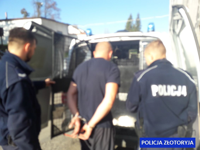 Pobił 66-latka i okradł go… z lekarstw