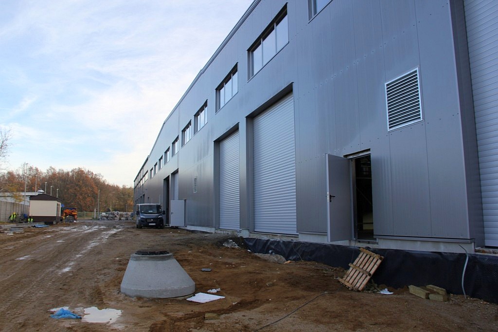 Trwa rozbudowa legnickiej sortowni odpadów