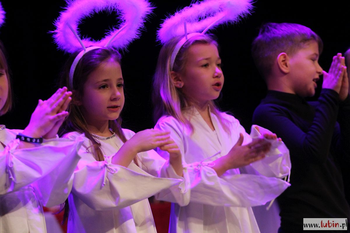 Maluchy na dużej scenie, czyli Lubińskie Betlejem po raz 11. (FOTO)