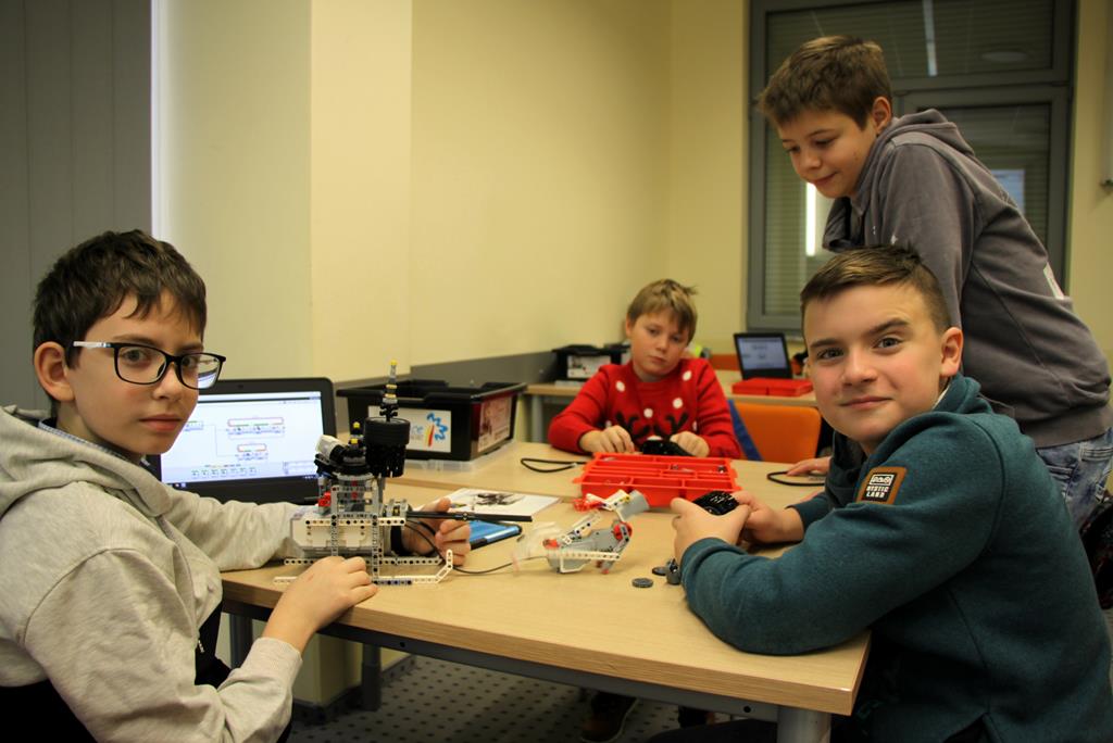 Młodzi polkowiczanie zakończyli uniwersyteckie zajęcia