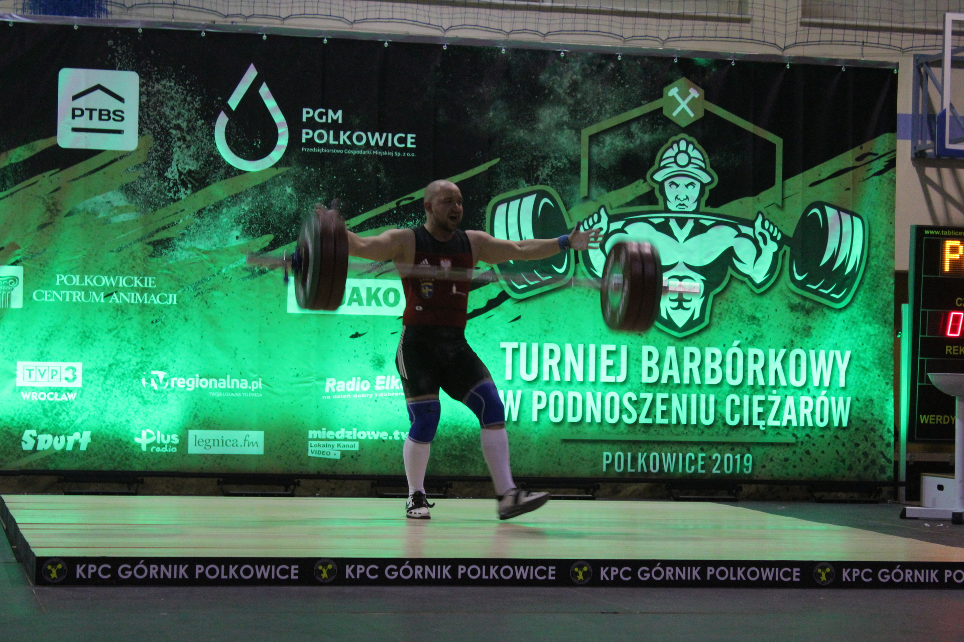 Ciężary „fruwały” w powietrzu (FOTO)