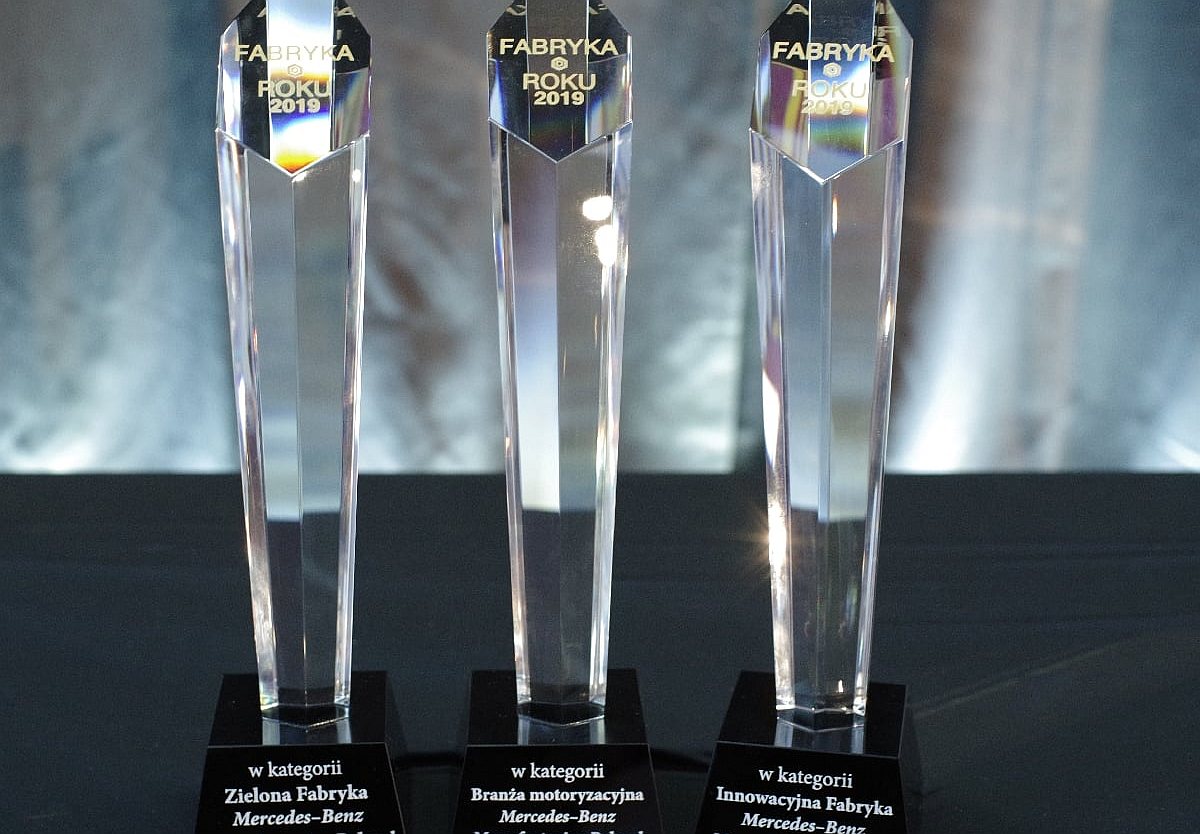 Mercedes z trzema nagrodami