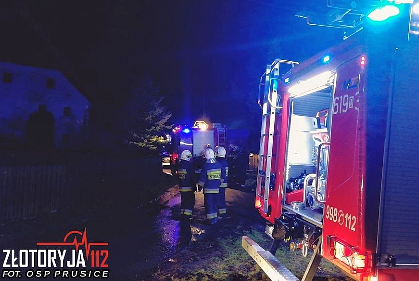 Spłonęło auto i garaż