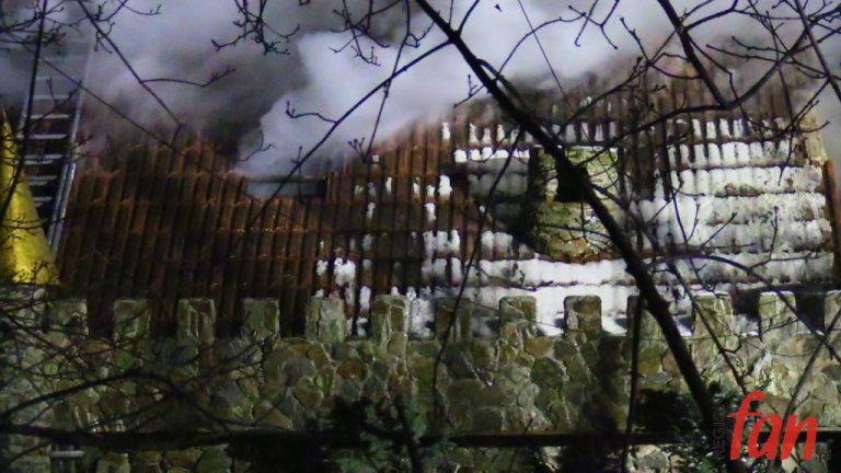 Pożar domu w Mysłowie (FOTO, WIDEO)