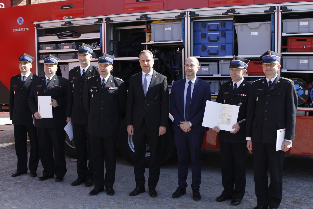 Polkowiccy strażacy dostali nowe auto