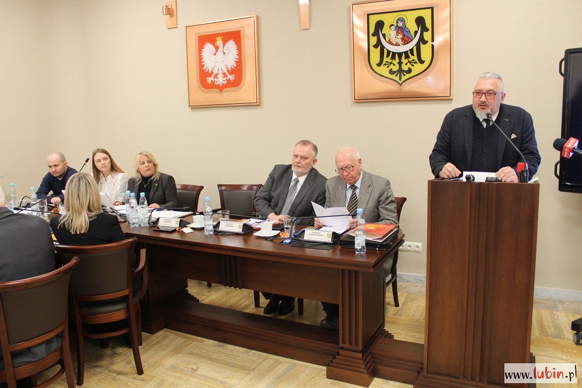 Apelują do premiera, zmian w opłatach za śmieci na razie nie będzie