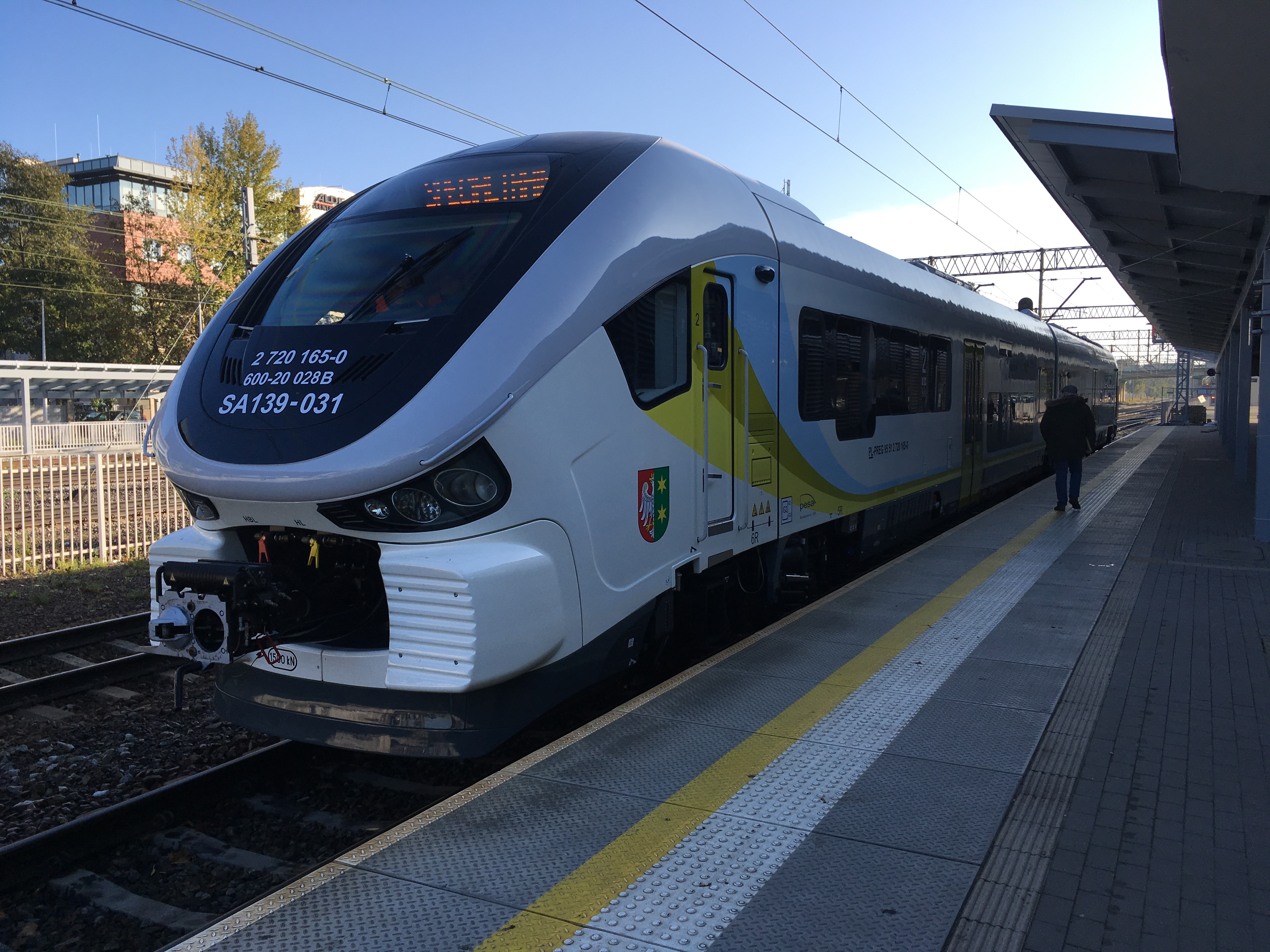 Koleją z Głogowa do Leszna