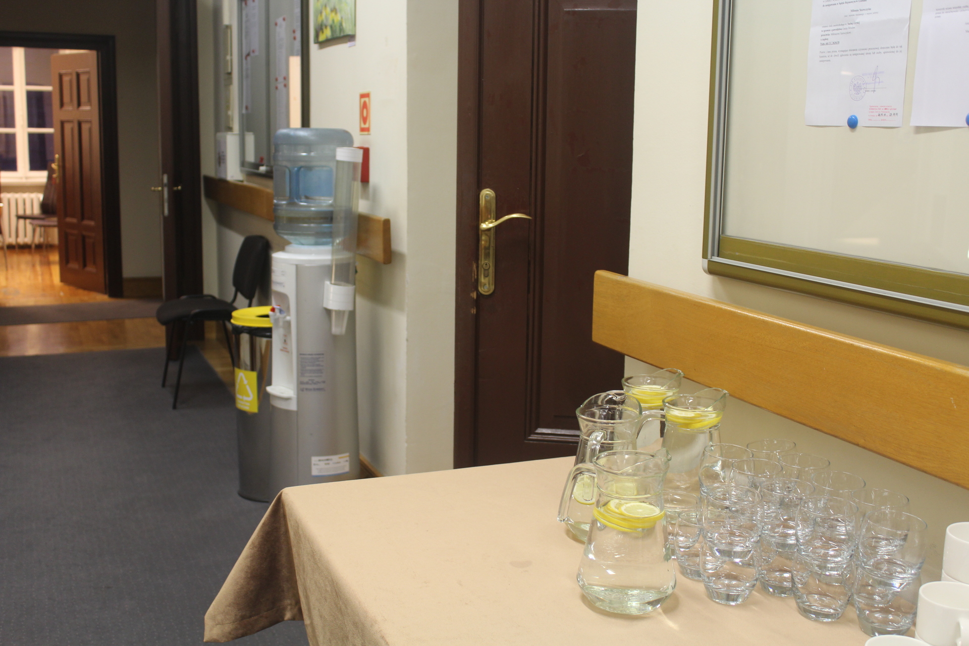 Polkowicki ratusz zrezygnował z wody w plastiku