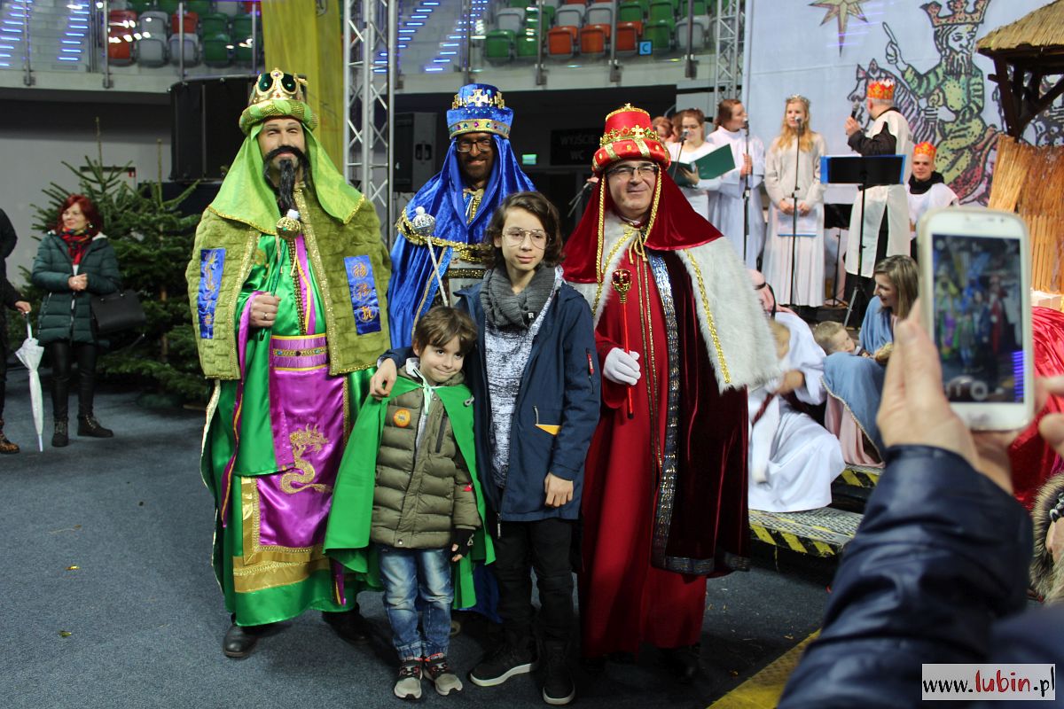 Tłumy na Orszaku Trzech Króli (WIDEO, FOTO)