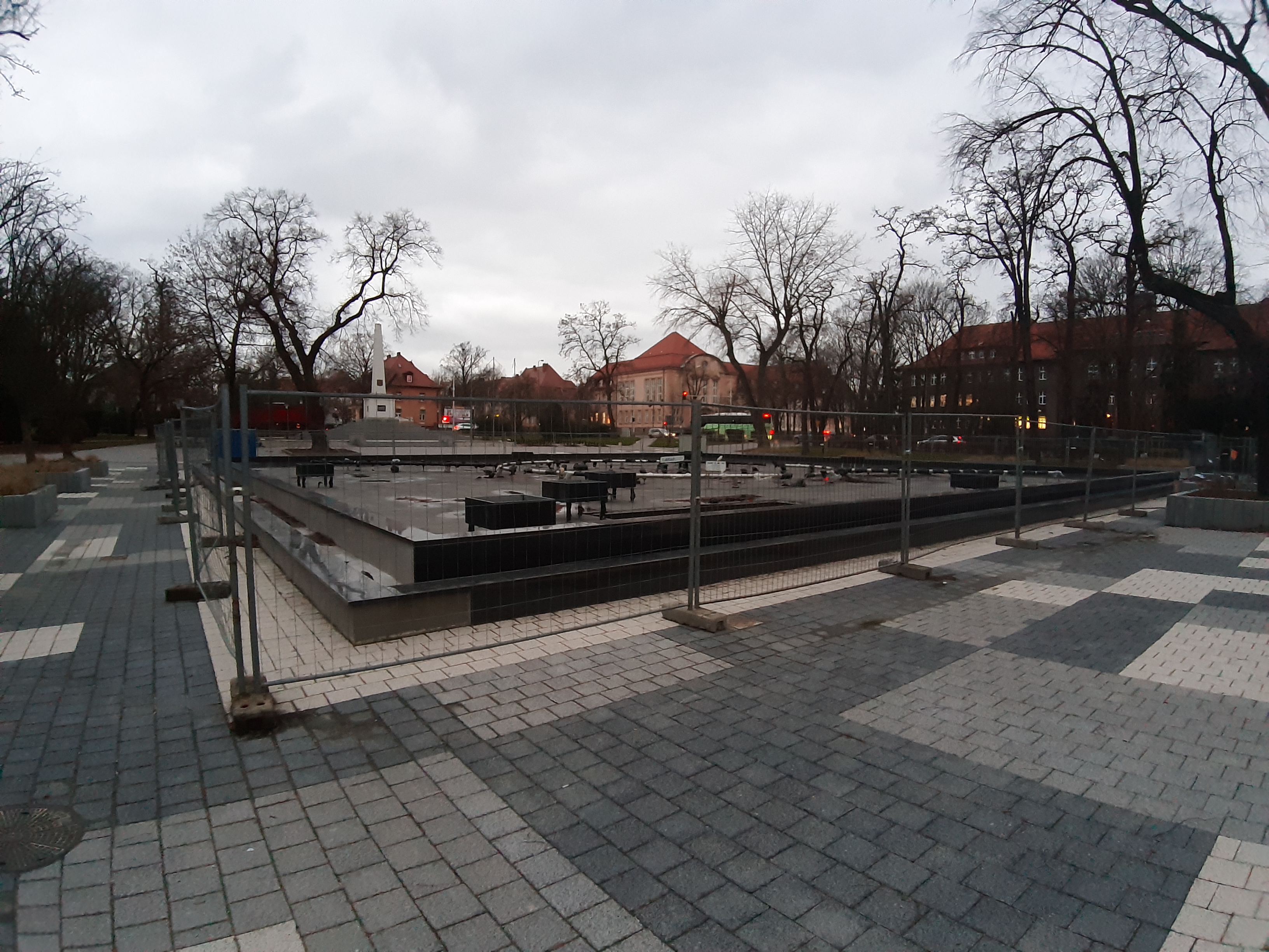 Władze Głogowa rozwiązały umowę z wykonawcą fontanny