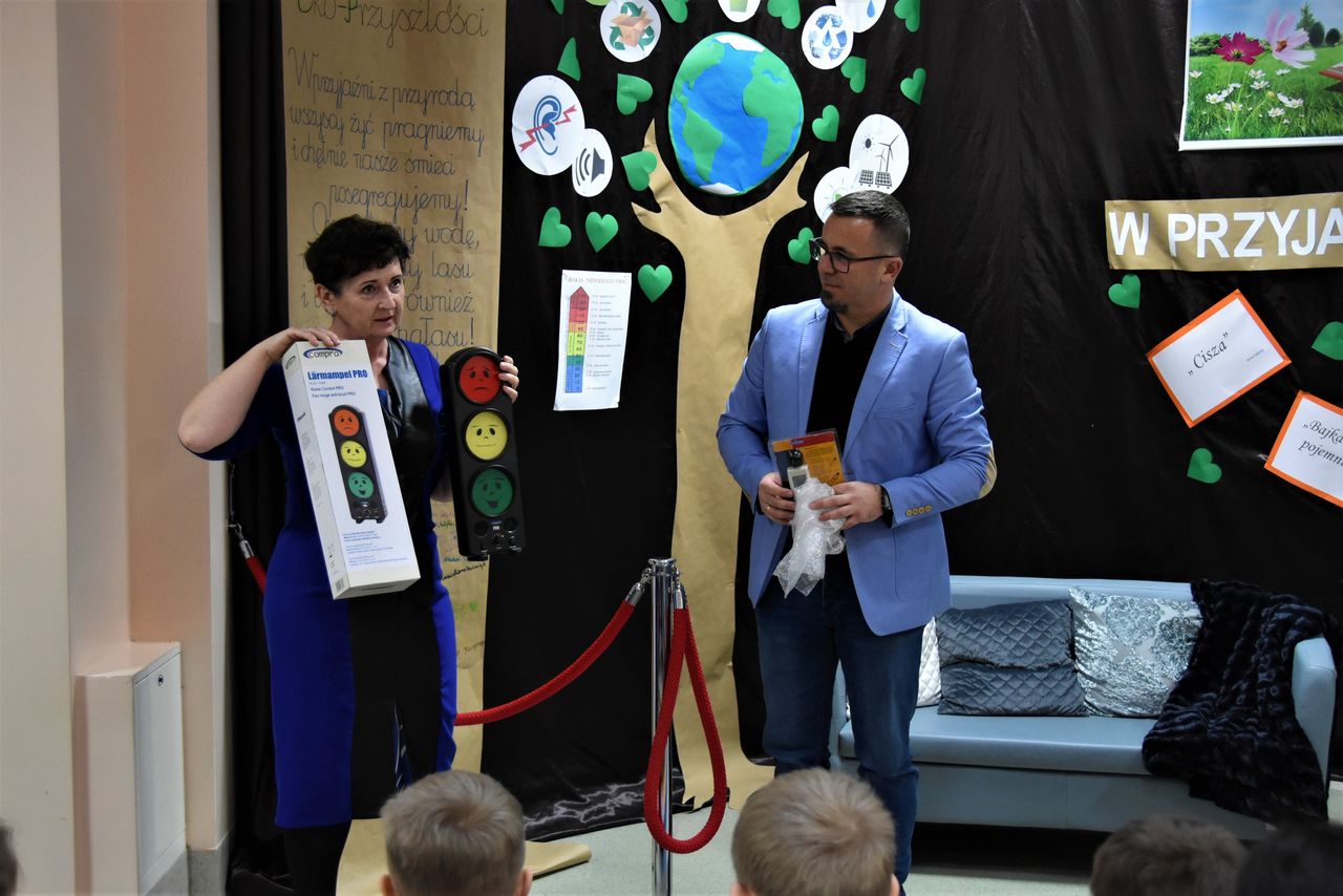 Gmina Kotla pomaga zmniejszyć hałas w szkole