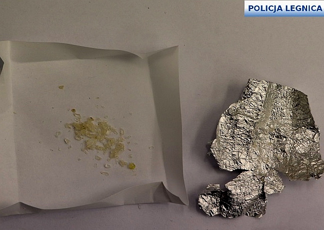 Kierowca odurzony, pasażer z narkotykami