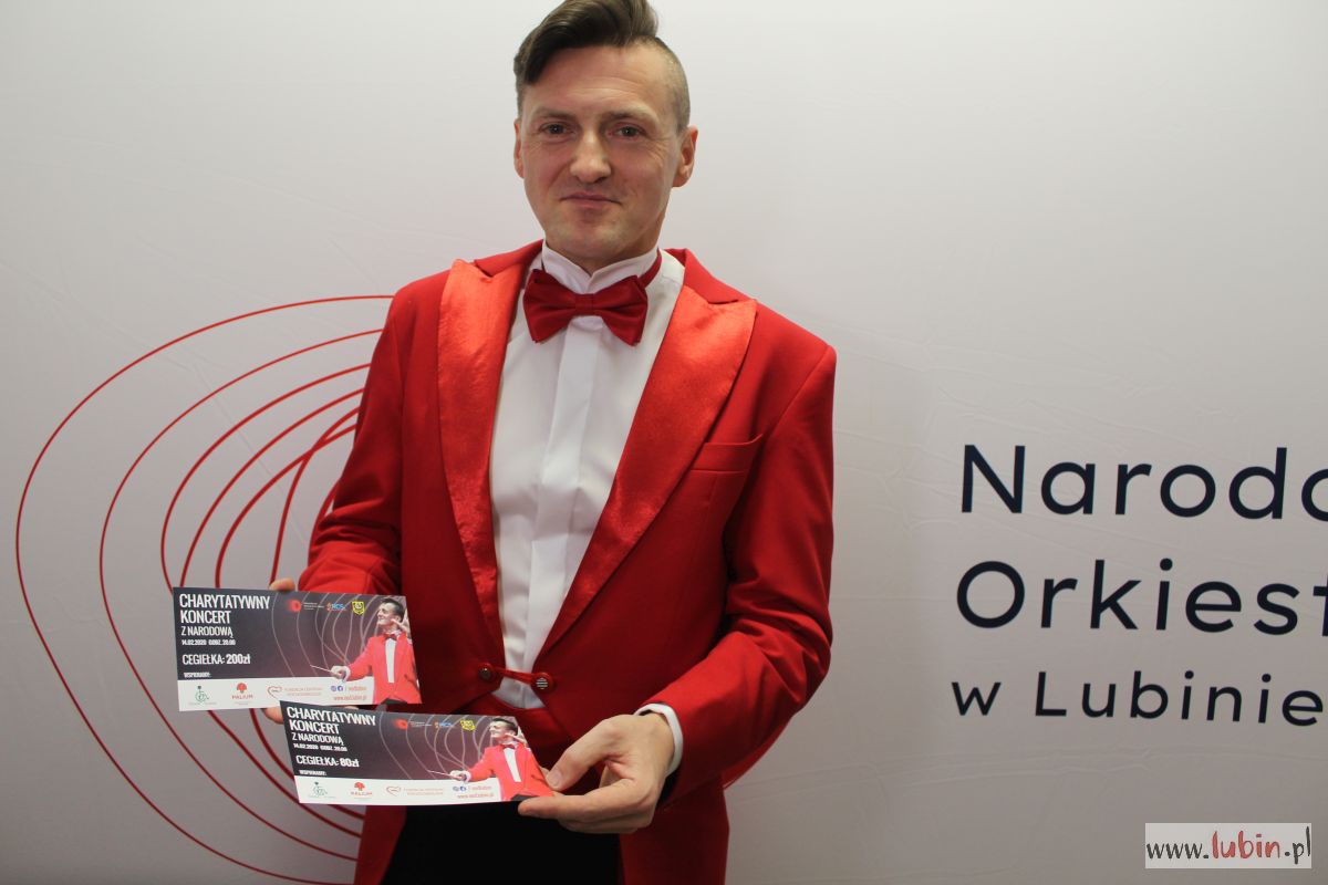 Walentynkowa licytacja w rytmie big-bandu