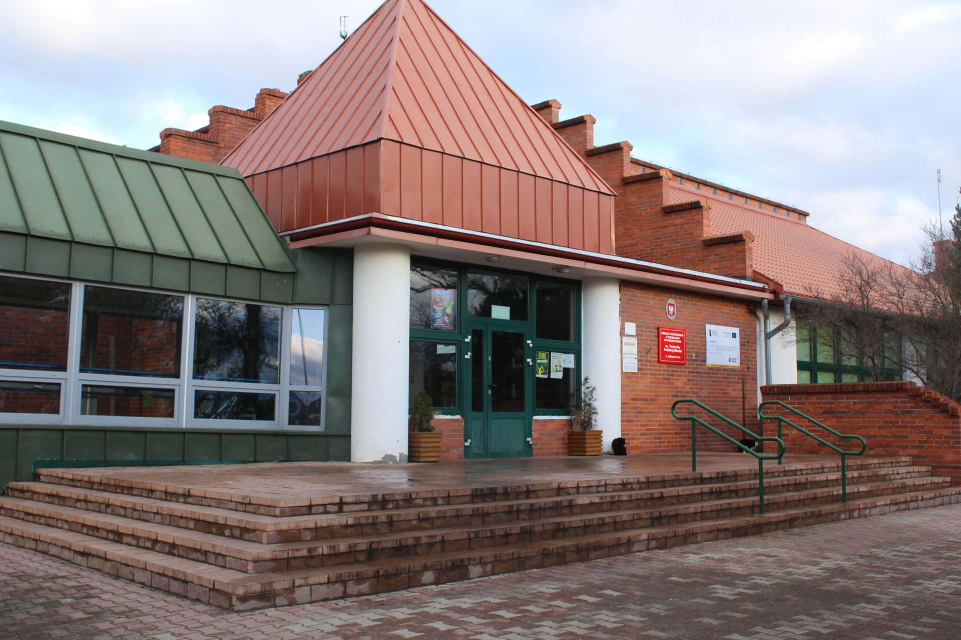 Szkoła w Jędrzychowie wypełnia oświatową lukę w gminie