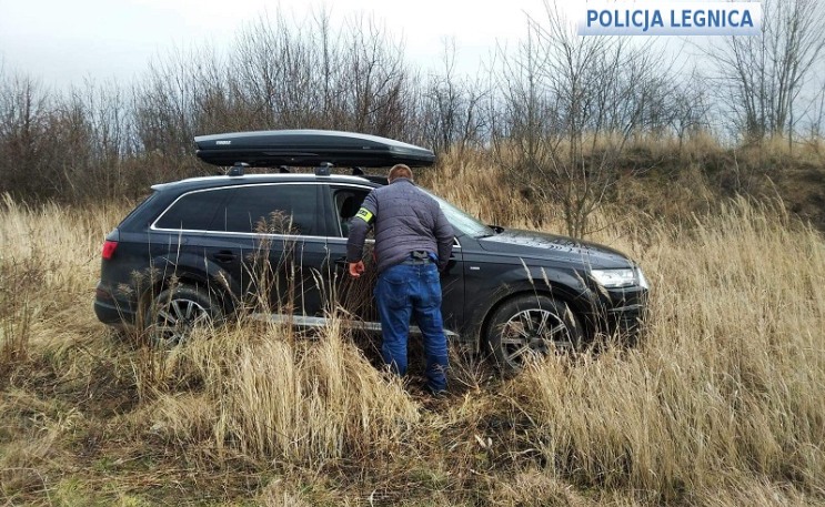 Audi za 300 tys. odnalezione w polu