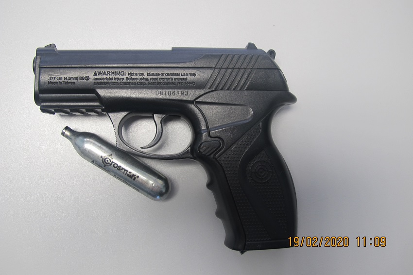 Strzelał do samochodów, wpadł z marihuaną