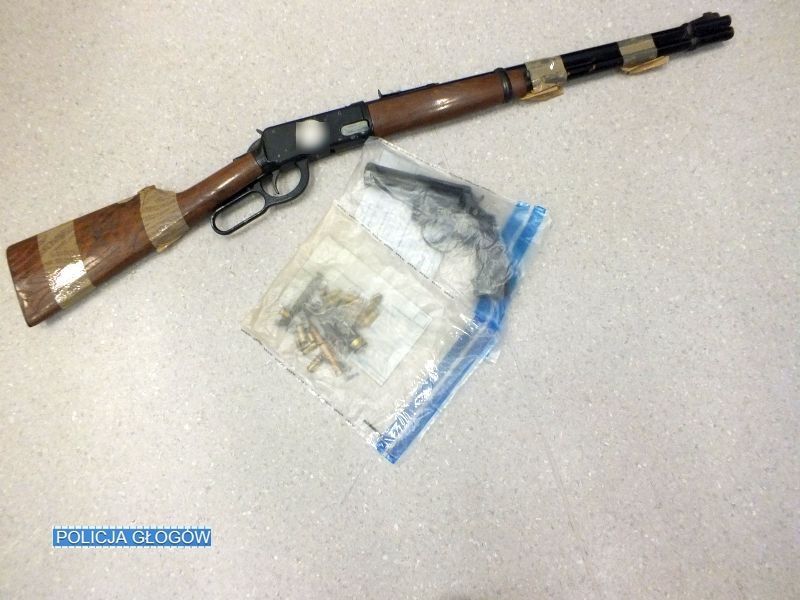 Zaczęło się od narkotyków, a skończyło na nielegalnej broni