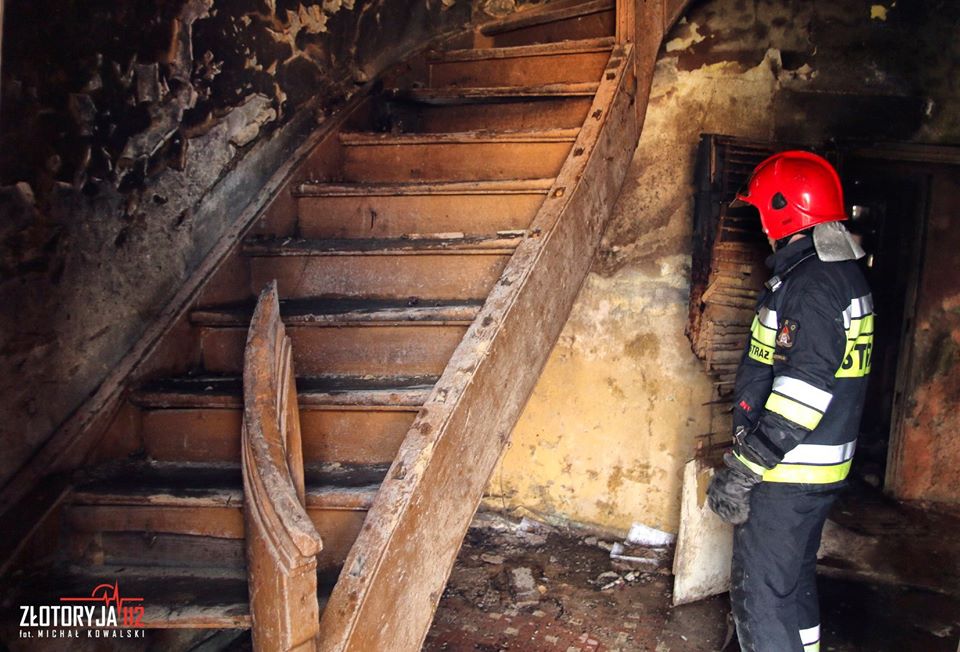 Pożar budynku na Krzywoustego (FOTO)
