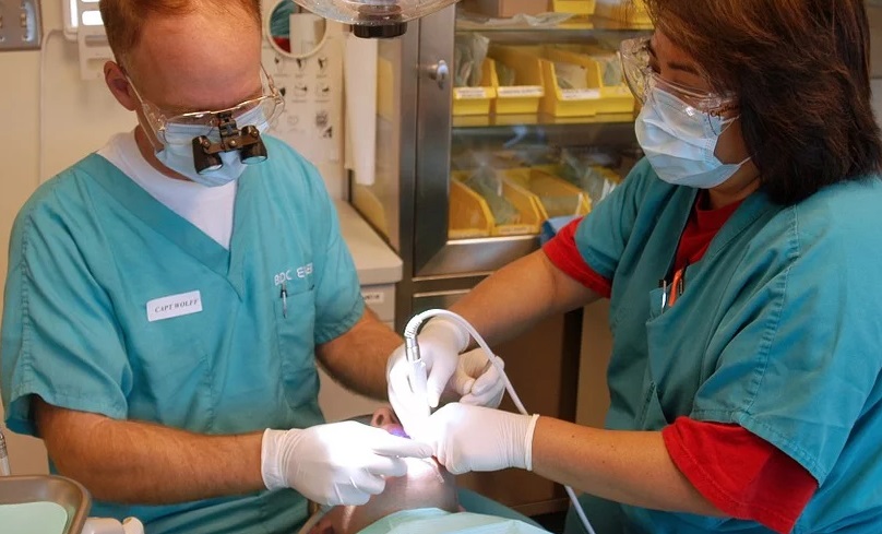 Koronawirus: A co jak ząb boli?