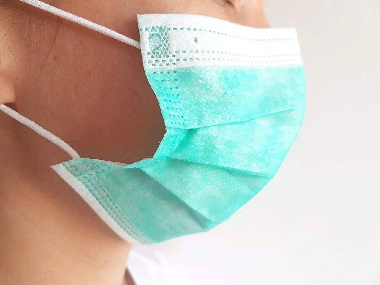 Kwarantanna na komendzie policji. Trzy osoby zakażone