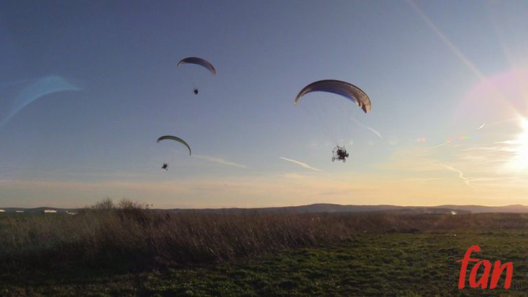 Motoparalotniarze poczuli wiosnę (FOTO, WIDEO)
