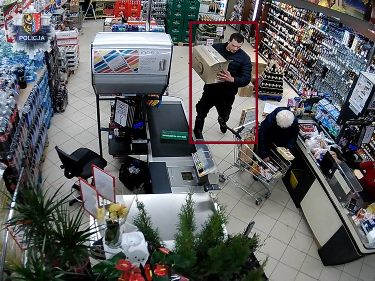 Nakradł papierosów na prawie 3 tys. zł. Szuka go policja