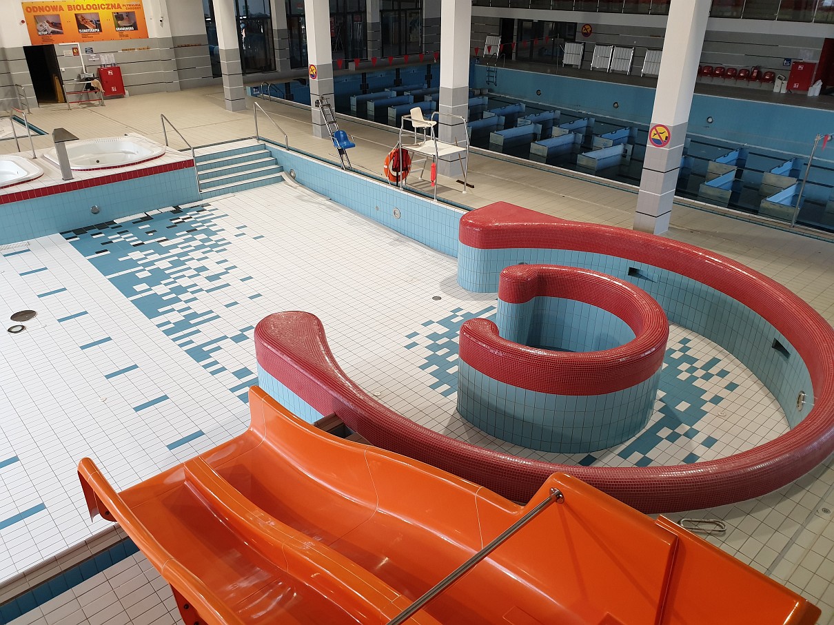 Chrobry korzysta z okazji i remontuje basen