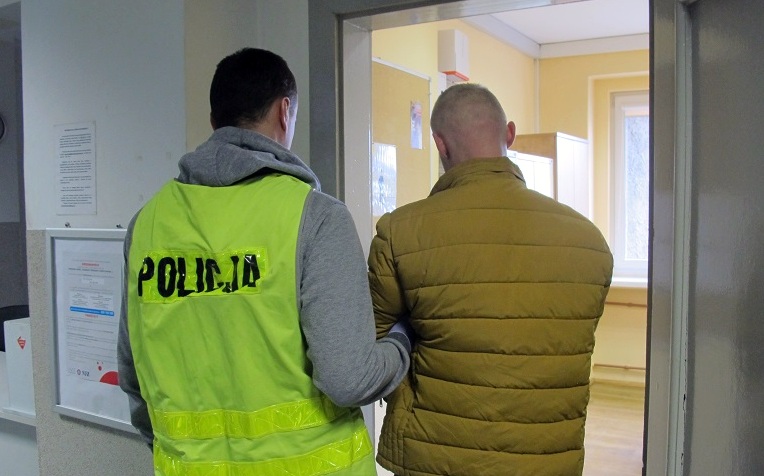 Narkotyki ukrył w… pudełku po zatyczkach do uszu