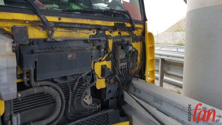 Wadliwa opona przyczyną kolizji (FOTO, WIDEO)