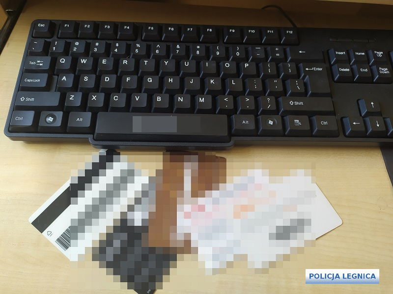 Chciała zainwestować swoje oszczędności – straciła 53 tys. zł