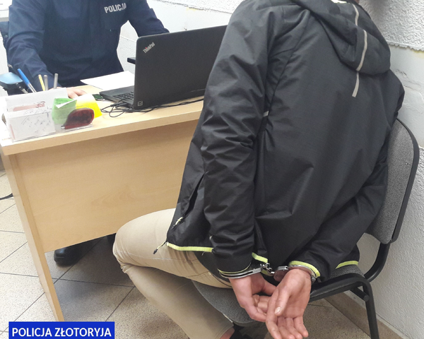 Regularnie okradał sklep. Wpadł na czekoladach