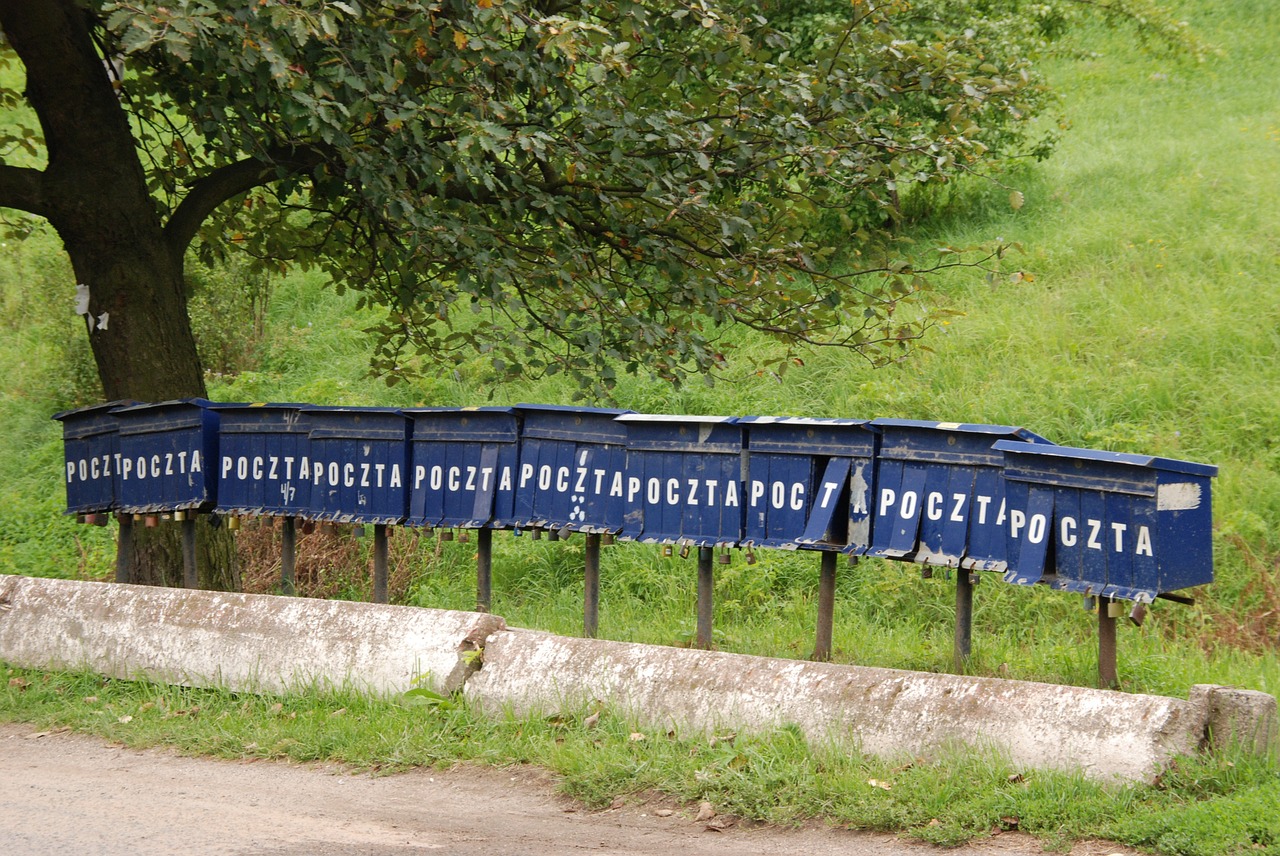 Poczta ma już dane wyborców. Samorządy wyręczył minister