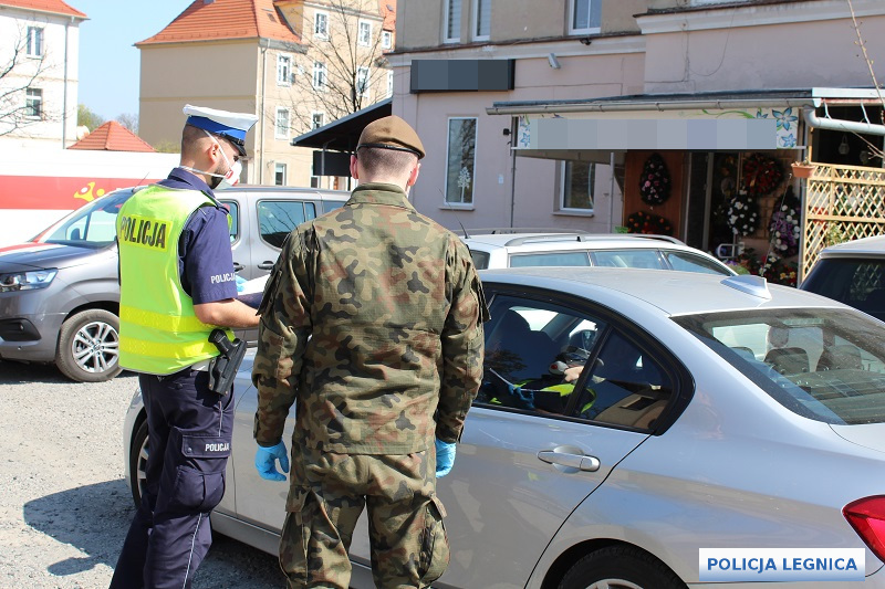 Kierowcę zatrzymali żołnierze WOT. Grozi mu 5 lat za kratami