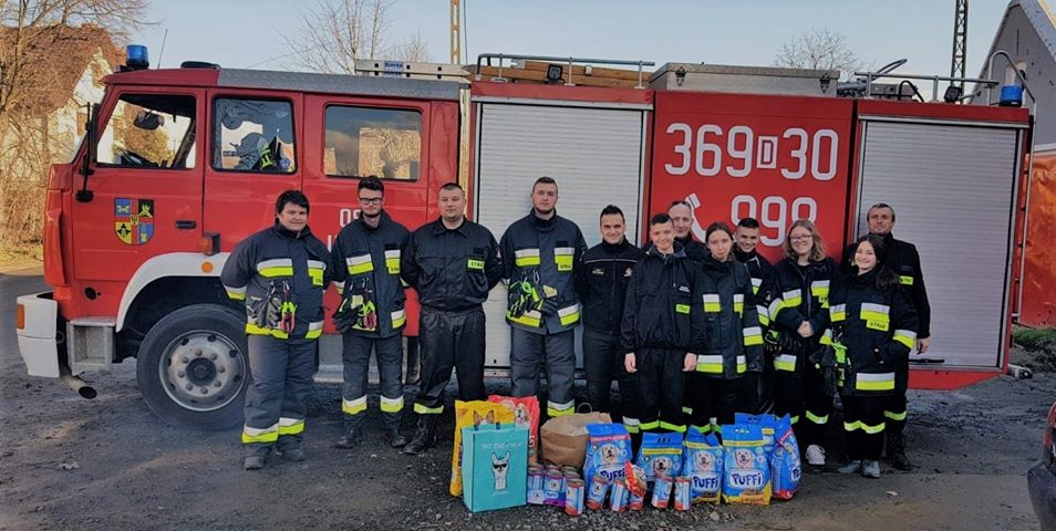 Jeden ma ponad 20, drugi prawie 40 lat. Zbierają na nowy