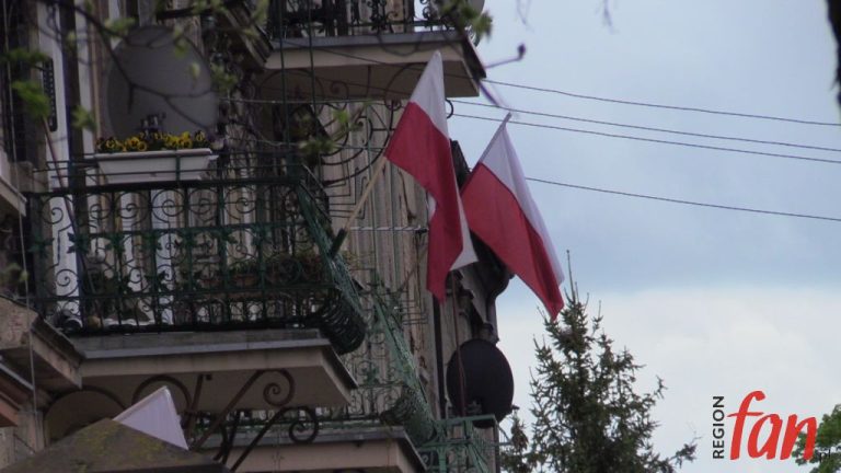 Biało-czerwony Jawor (FOTO, WIDEO)