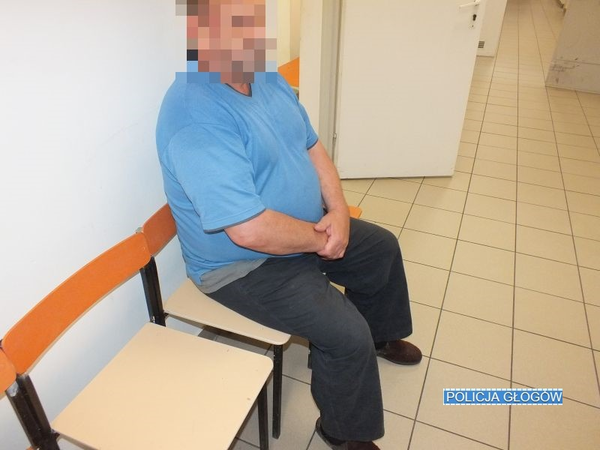 Groził śmiercią rodzinie i sąsiadom