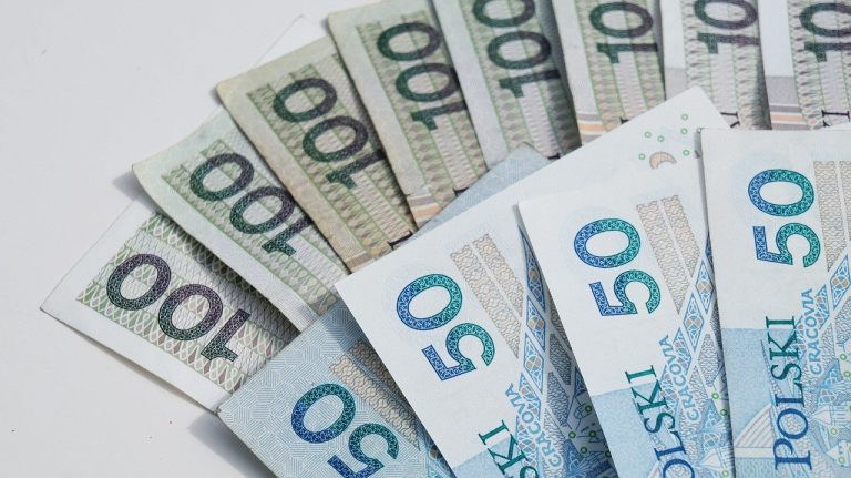 Chwilówki przez Internet dla bezrobotnych – jak wnioskować?