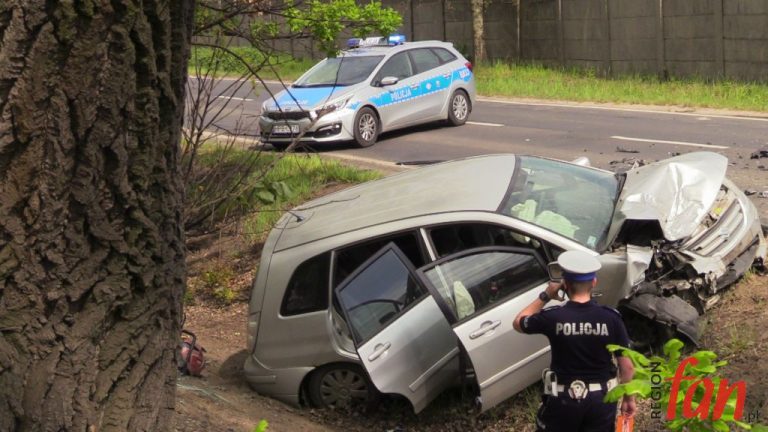 Czołowe zderzenie na Złotoryjskiej (FOTO) – AKTUALIZACJA