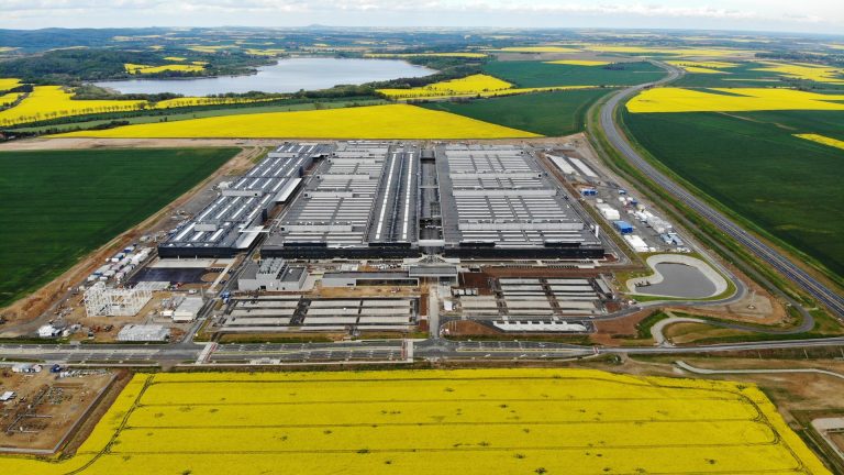 Mercedes wrócił do pracy