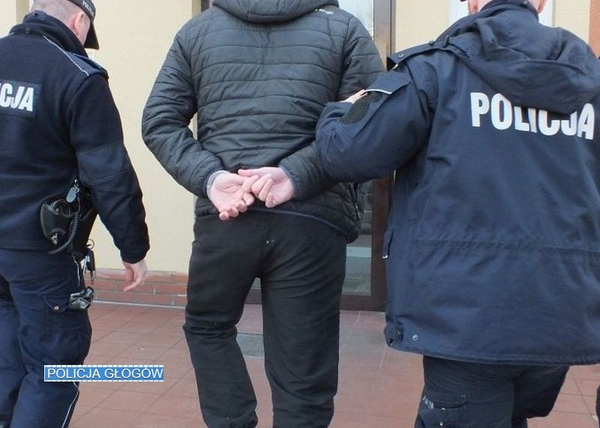 Okradał sklepy i przywłaszczył sobie auto