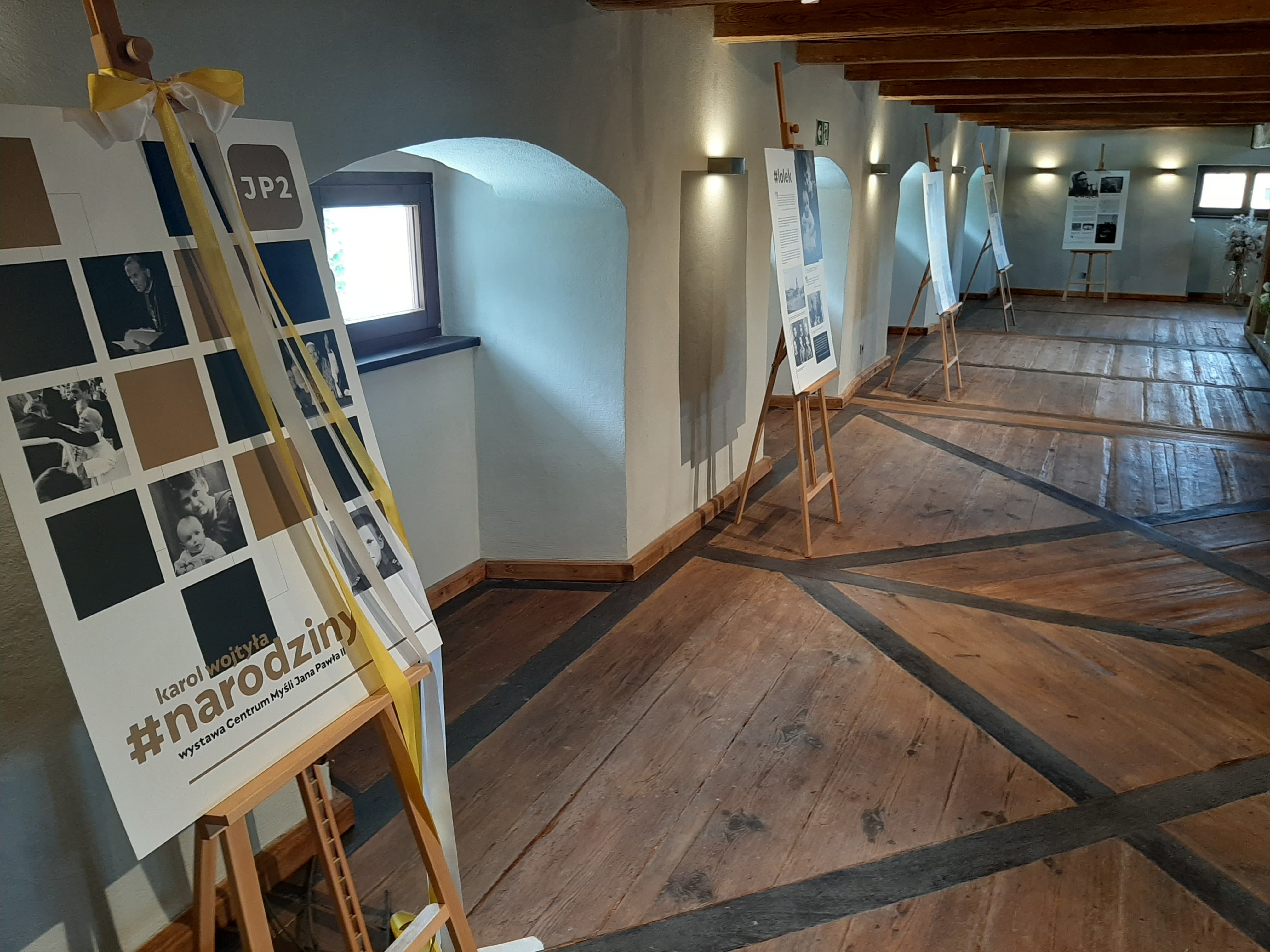 Wystawa z okazji 100-rocznicy urodzin papieża