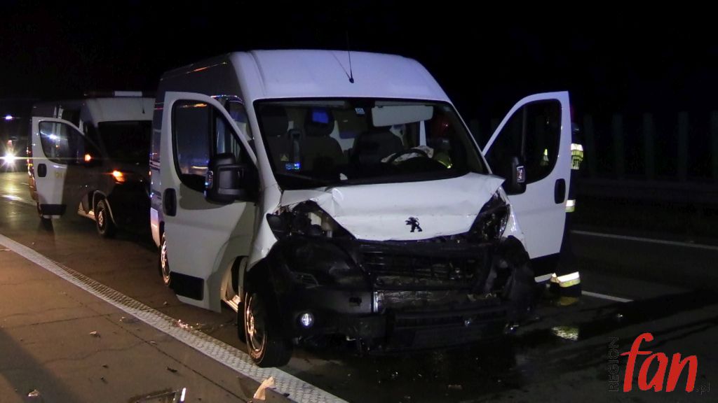 Nocna kolizja na A4 (FOTO, WIDEO)