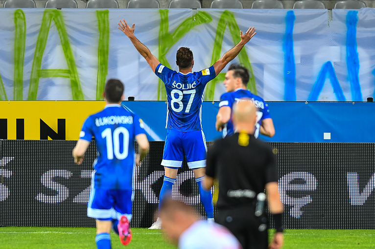 Miedź zremisowała z liderem (FOTO)