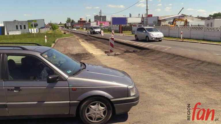 Ruszyła przebudowa ul. Kuzienniczej, są utrudnienia (FOTO, WIDEO)