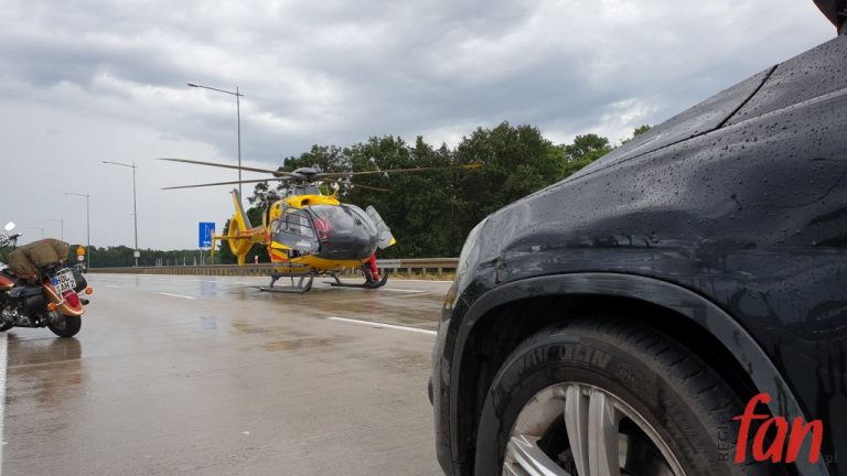 Kolizja na A4, motocyklista w szpitalu (FOTO, WIDEO)