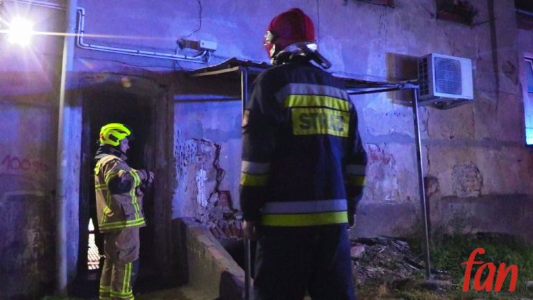 Pożar piwnicy przy ul. Chrobrego w Jaworze (FOTO, WIDEO)