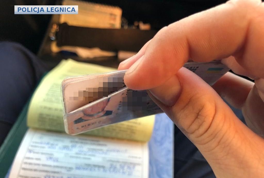 Prawo jazdy na… karcie klubowej (WIDEO)