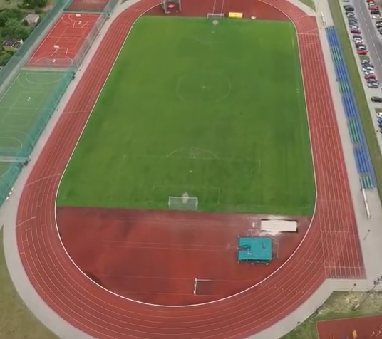 Przebiegnie 200 km w 24 h