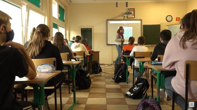 Kolejne szkoły zamknięte (WIDEO)