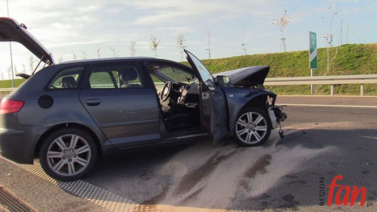 Zasnął za kierownicą – spowodował kolizję (FOTO, WIDEO)